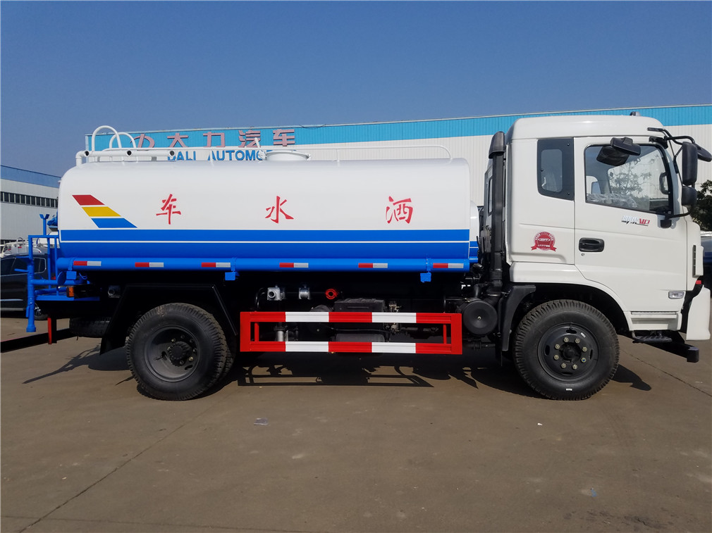 東風御虎（12方）綠化噴灑車