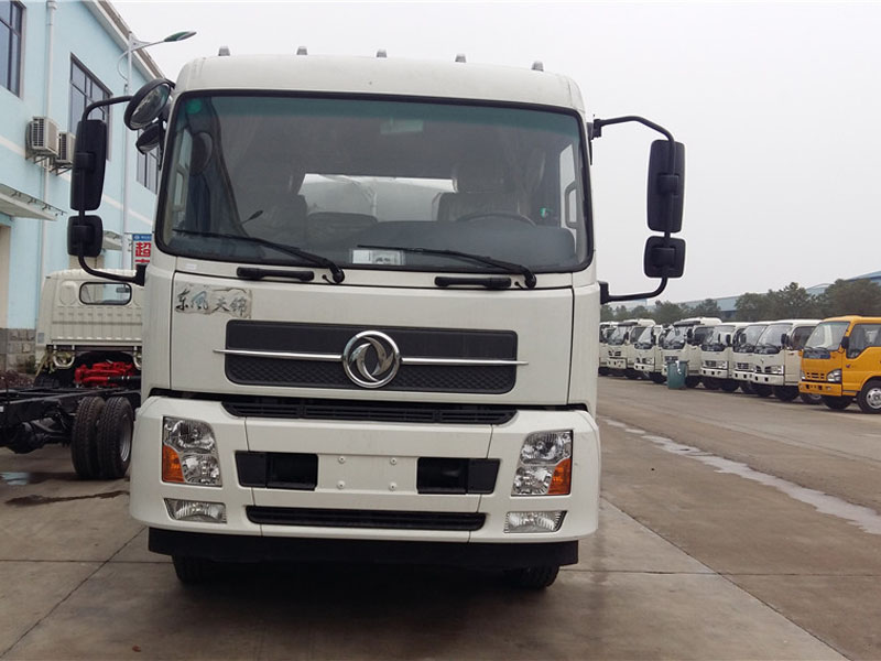 東風天錦（12方）霧炮灑水車