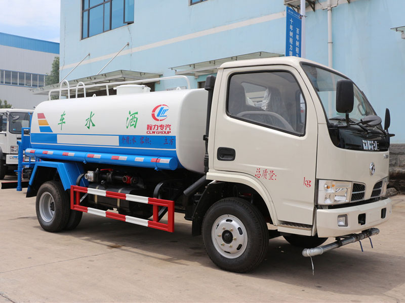 東風多利卡（5方）灑水車