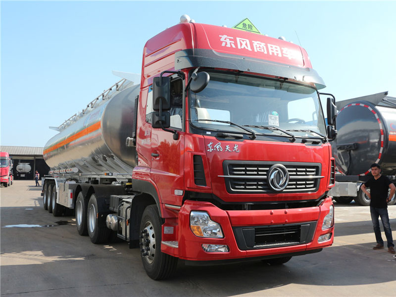 東風(fēng)天龍（40-55L）鋁合金運(yùn)油半掛車