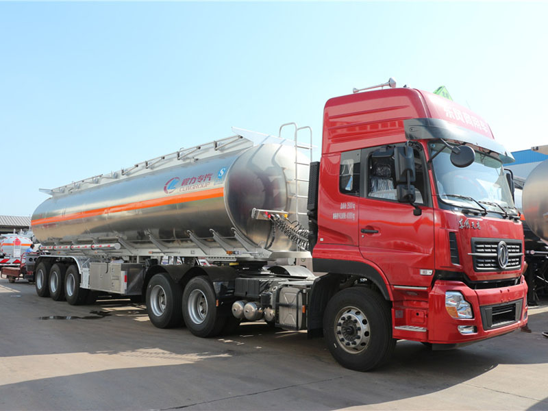 東風天龍（40-55L）鋁合金運油半掛車