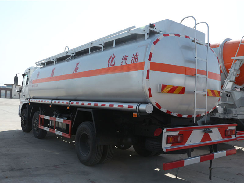 東風天錦小三軸（20方）運油車