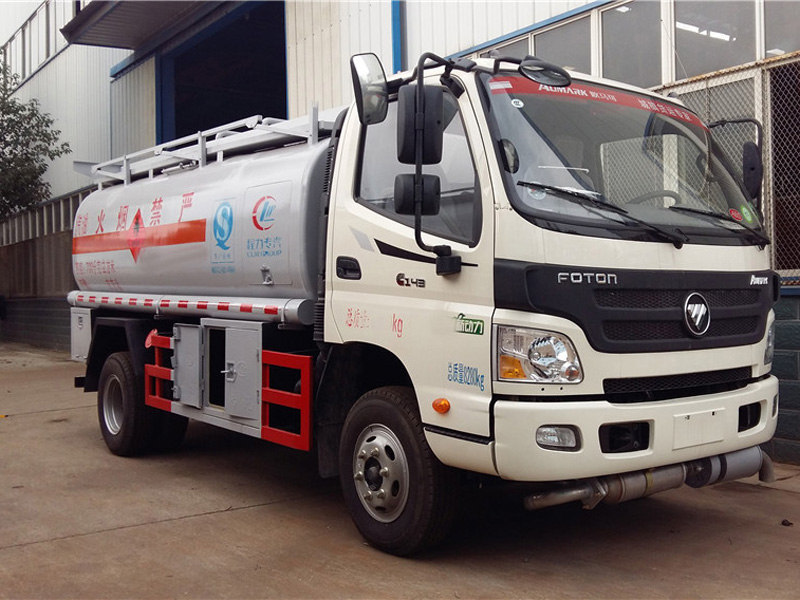 福田歐馬可（6方）加油車