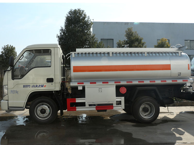 福田3方不上戶加油車