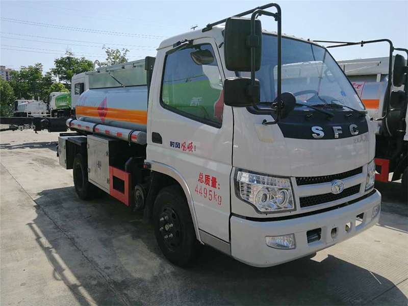 時風2.5方加油車