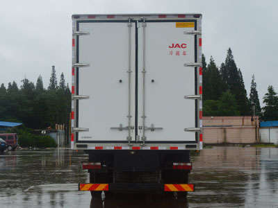 江淮三軸HFC5251XLCP1K4D54V型冷藏車