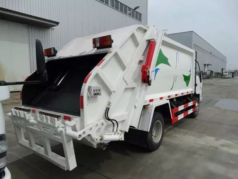 五十鈴（5方）壓縮式垃圾車