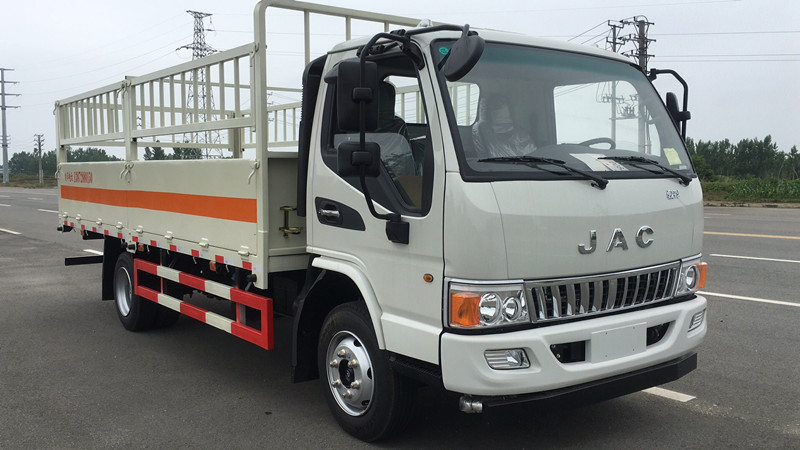 江淮駿鈴5米1（額載5.1噸）氣瓶車