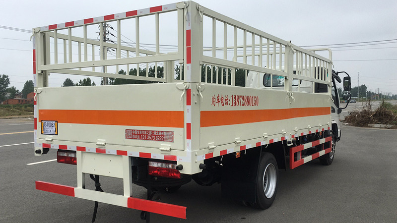 江淮駿鈴5米1（額載5.1噸）氣瓶車