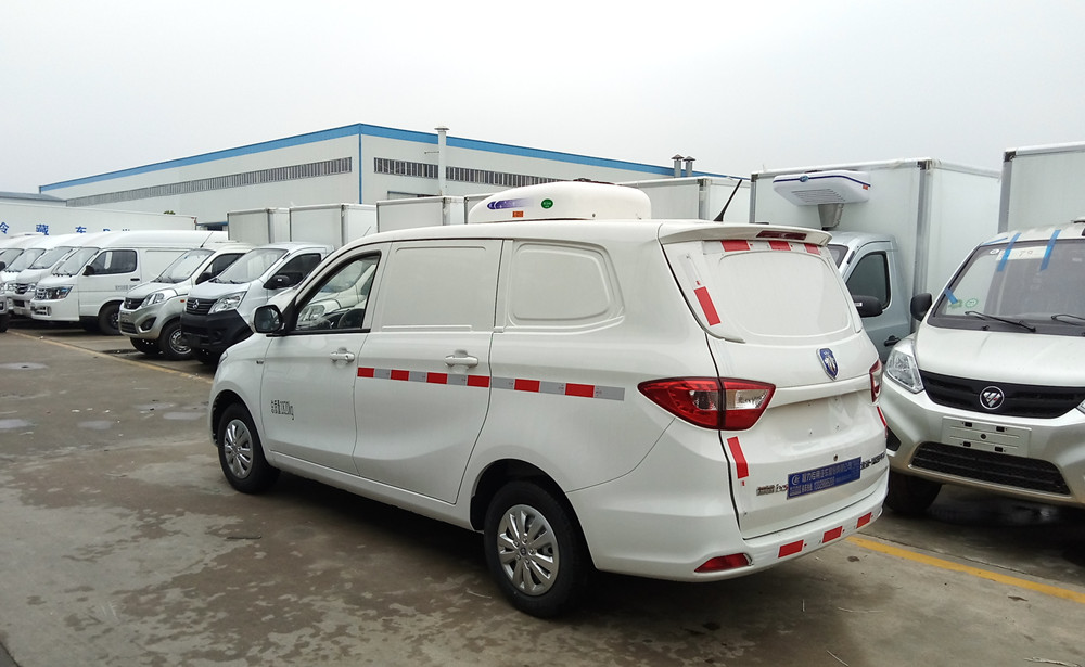 福田伽途ix5面包冷藏車