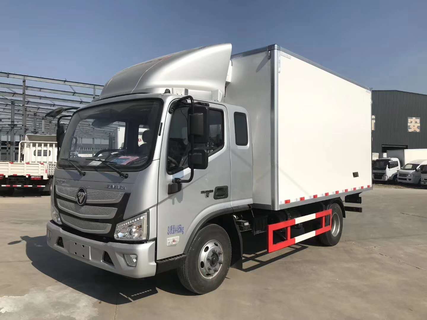 歐馬可S3排半冷藏車