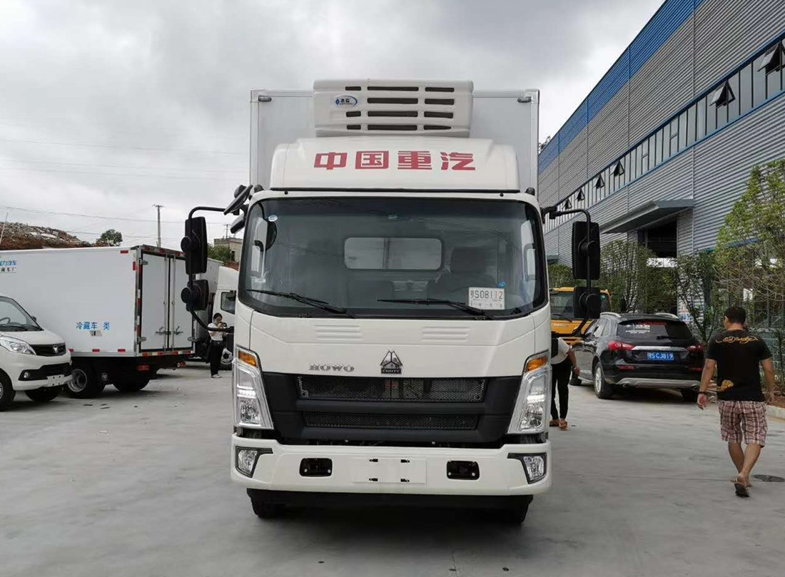 重汽豪沃藍牌冷藏車