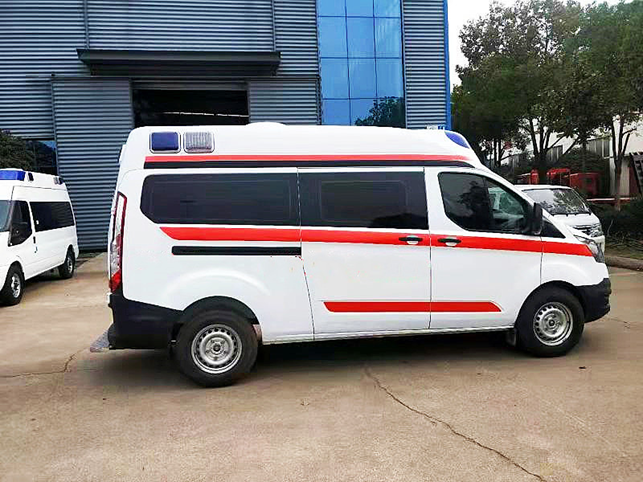 福特全順V362汽油版救護車