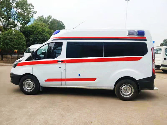 福特全順V362汽油版救護車