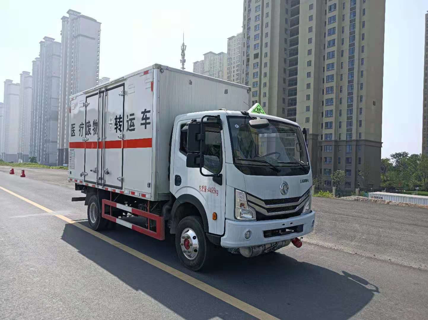 SFZ5045XYYEQ6型醫療廢物轉運車