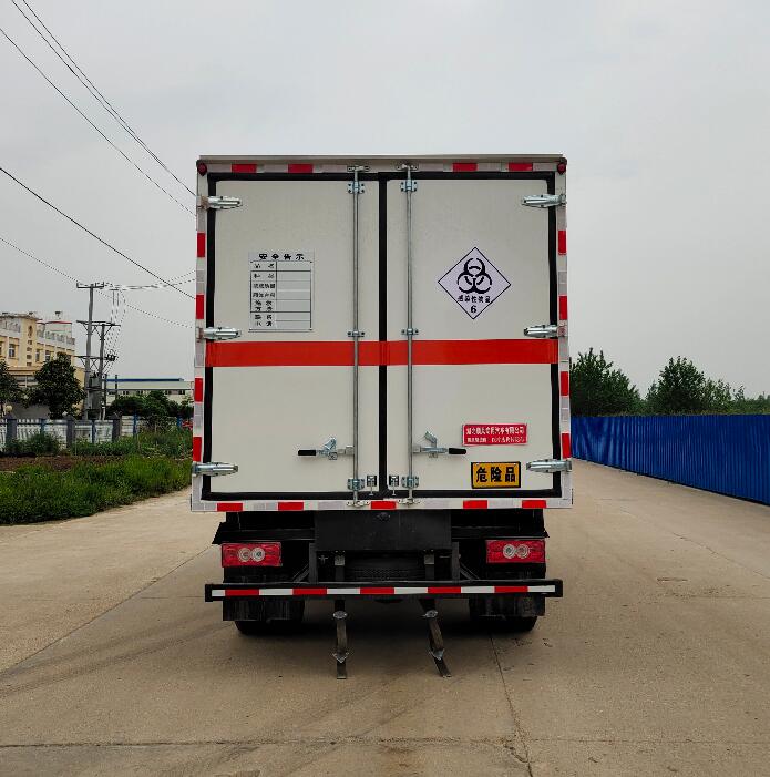 SFZ5082XYYB6型醫(yī)療廢物轉(zhuǎn)運車