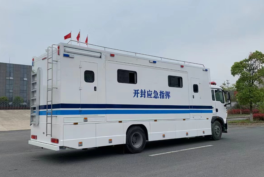 重汽20座應(yīng)急指揮車