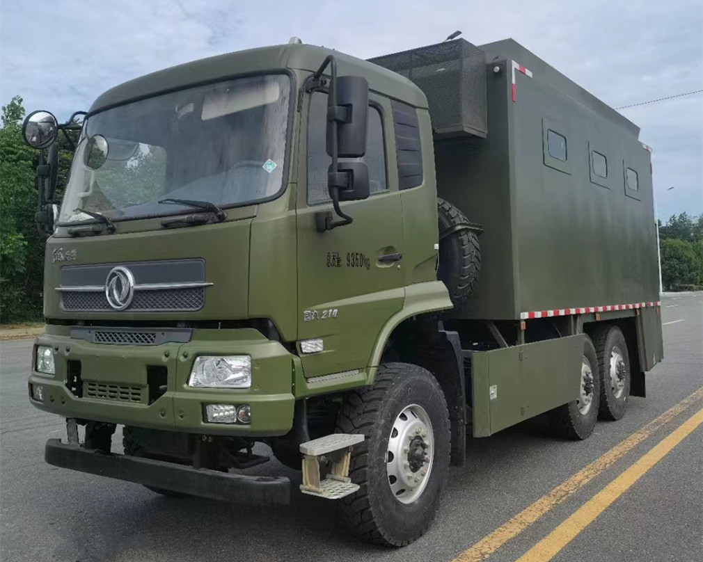 東風6×6越野六驅炊事車