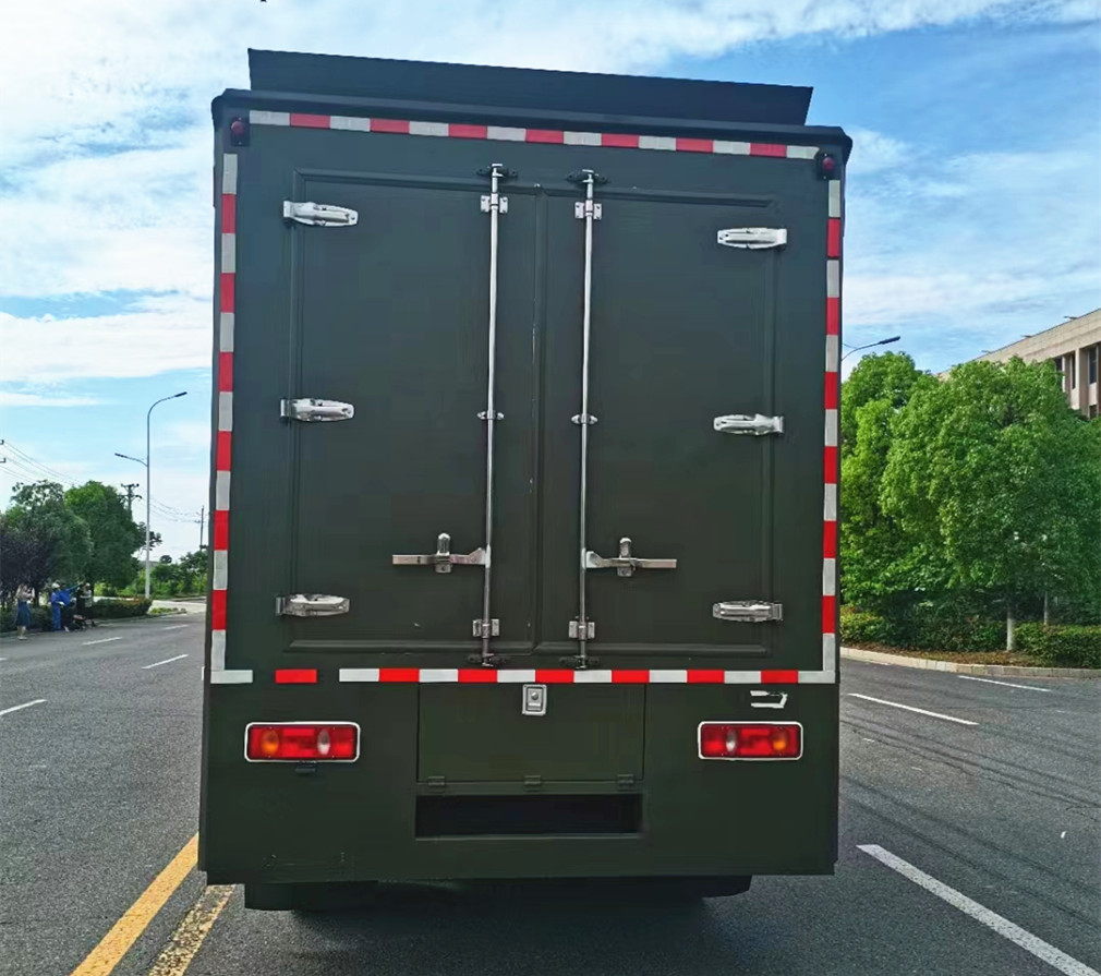 東風6×6越野六驅炊事車