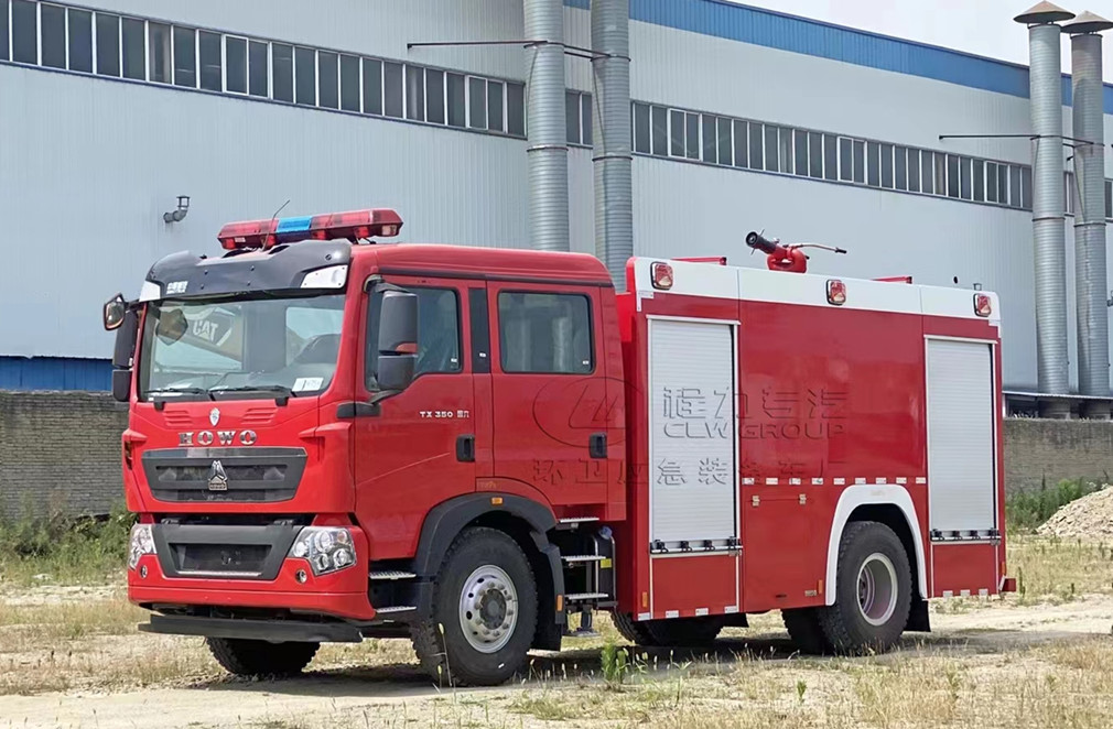 重汽8噸水罐/泡沫消防車