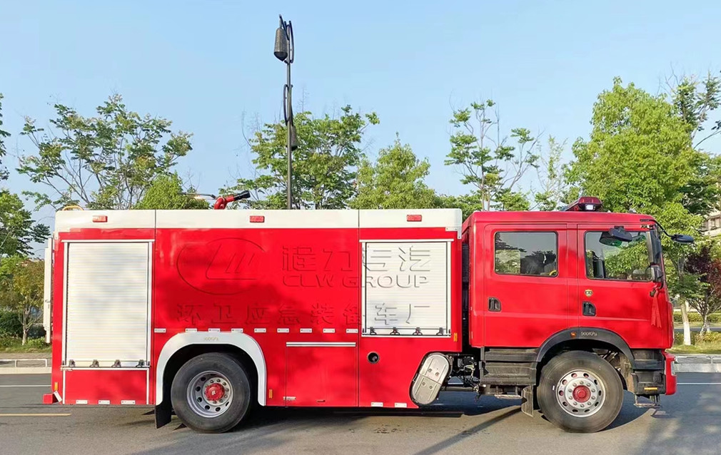 東風(fēng)6噸水罐/泡沫消防車