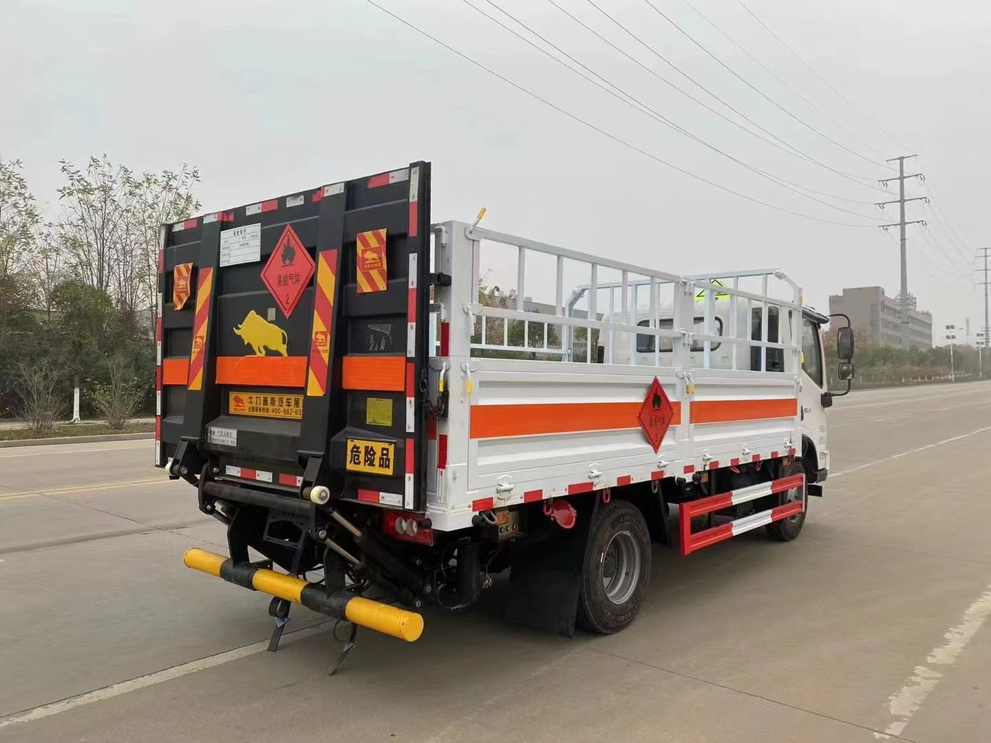 福田歐馬可4米3氣瓶運輸車