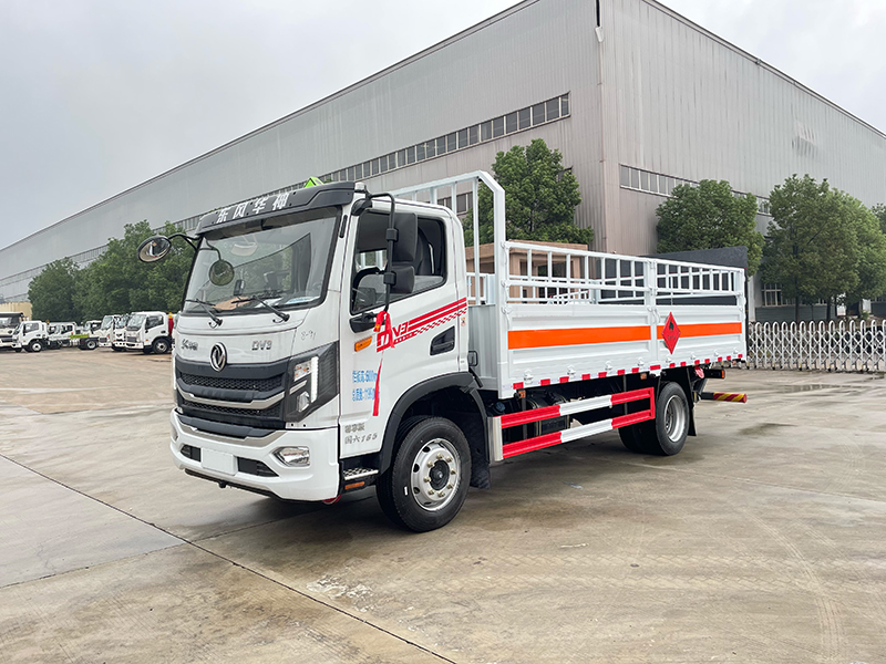 東風(fēng)華神5.15米氣瓶運輸車