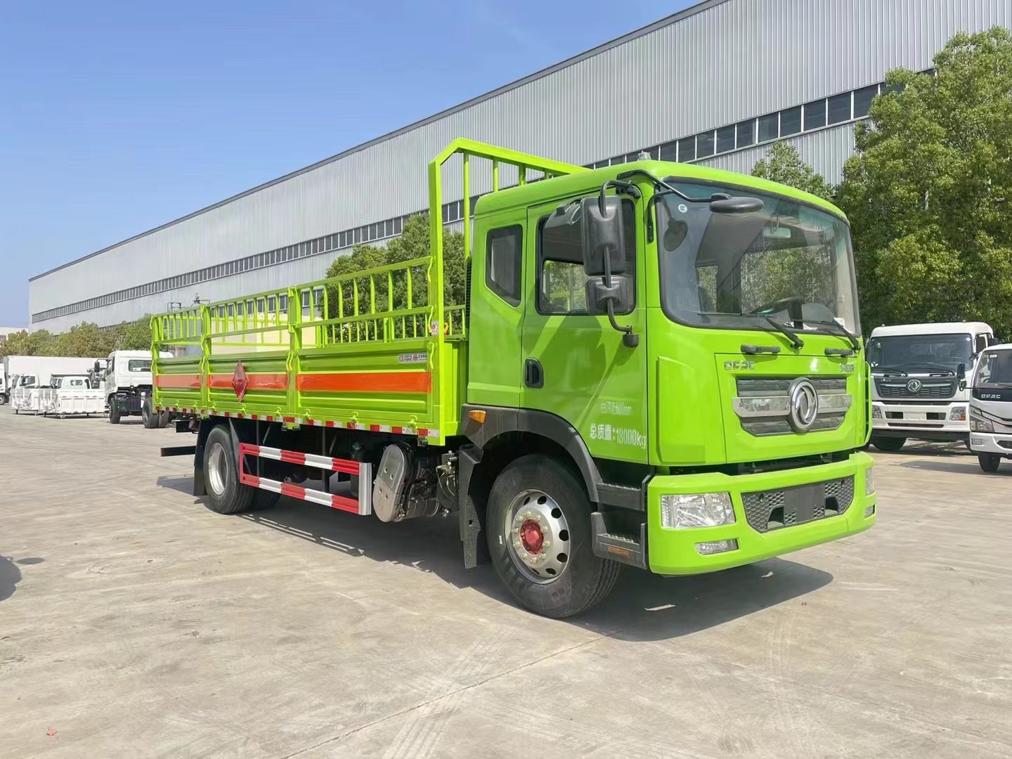 東風6.8米氣瓶運輸車