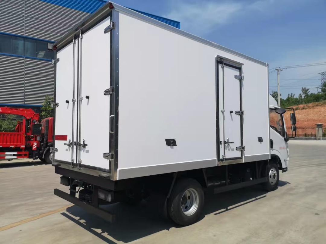 躍進C300國六藍牌冷藏車