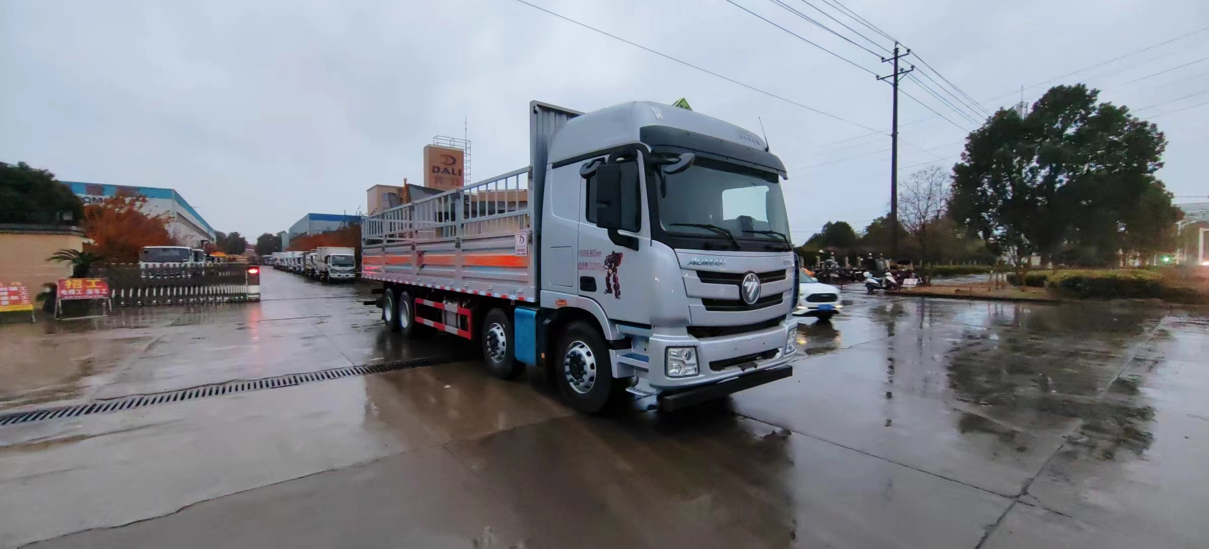 福田歐曼前四后八國六氣瓶車