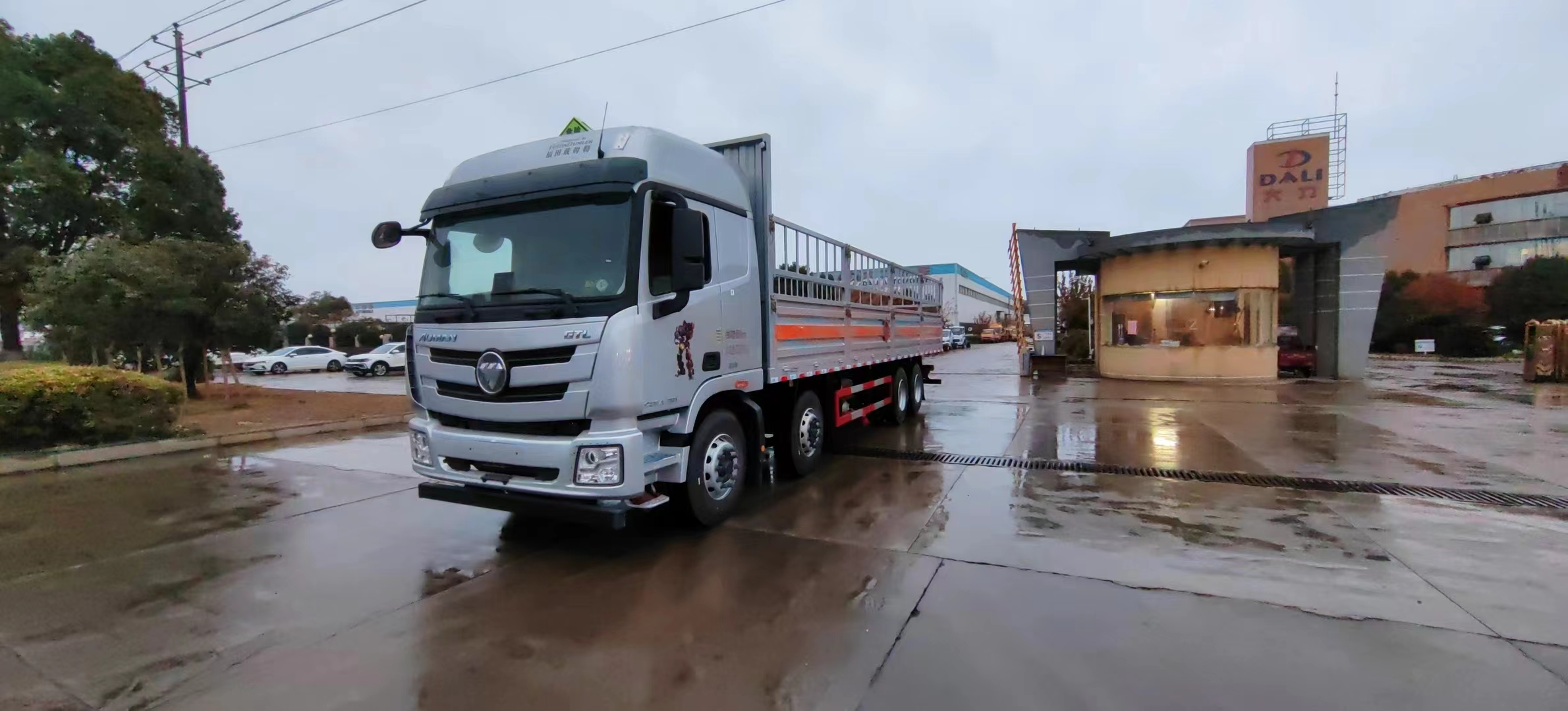 福田歐曼前四后八國六氣瓶車