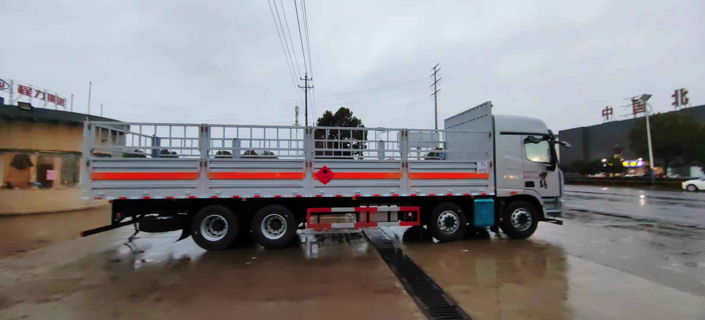 福田歐曼前四后八國六氣瓶車