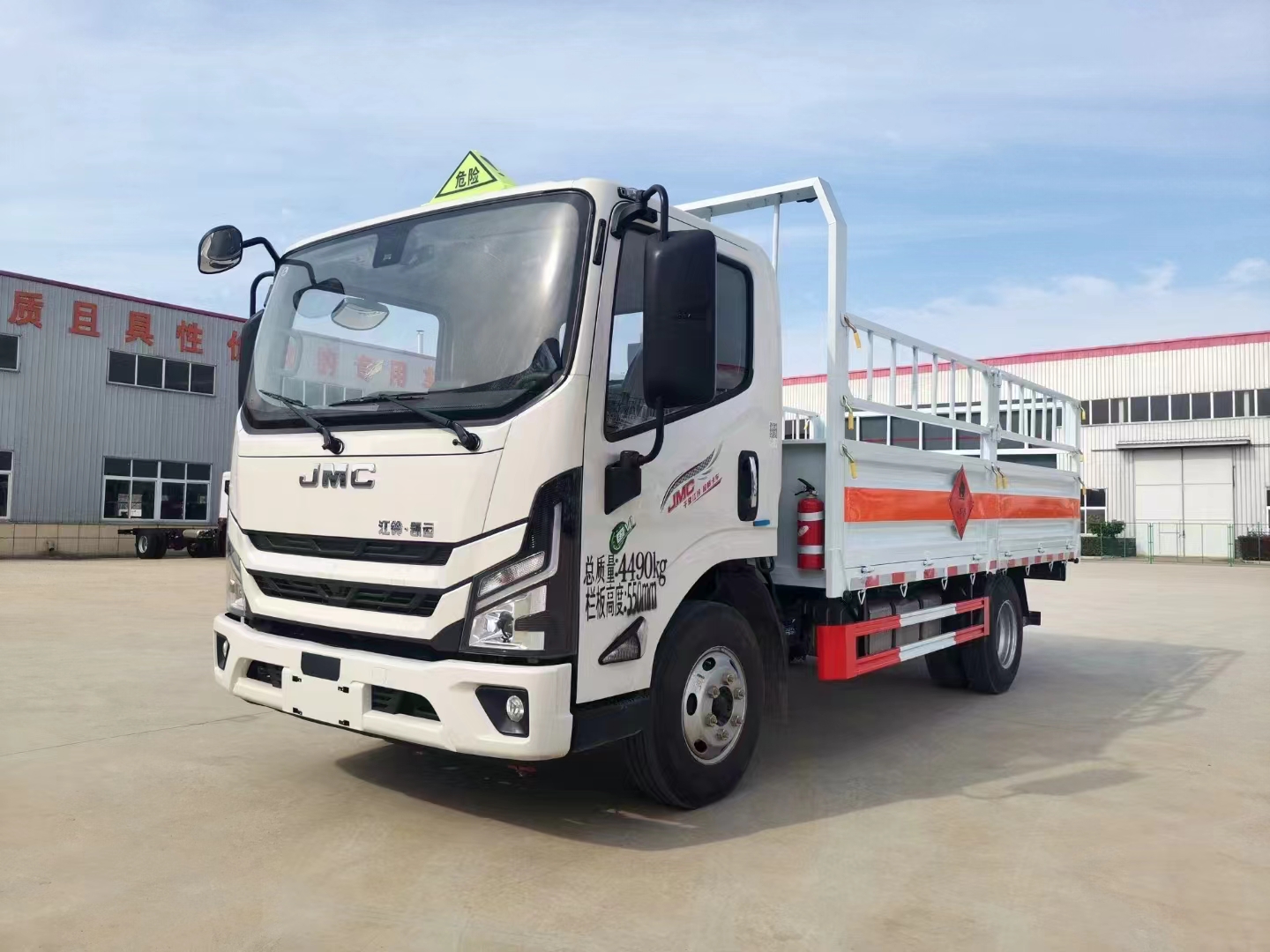 江鈴凱運(yùn)國(guó)六藍(lán)牌1.8噸氣瓶車