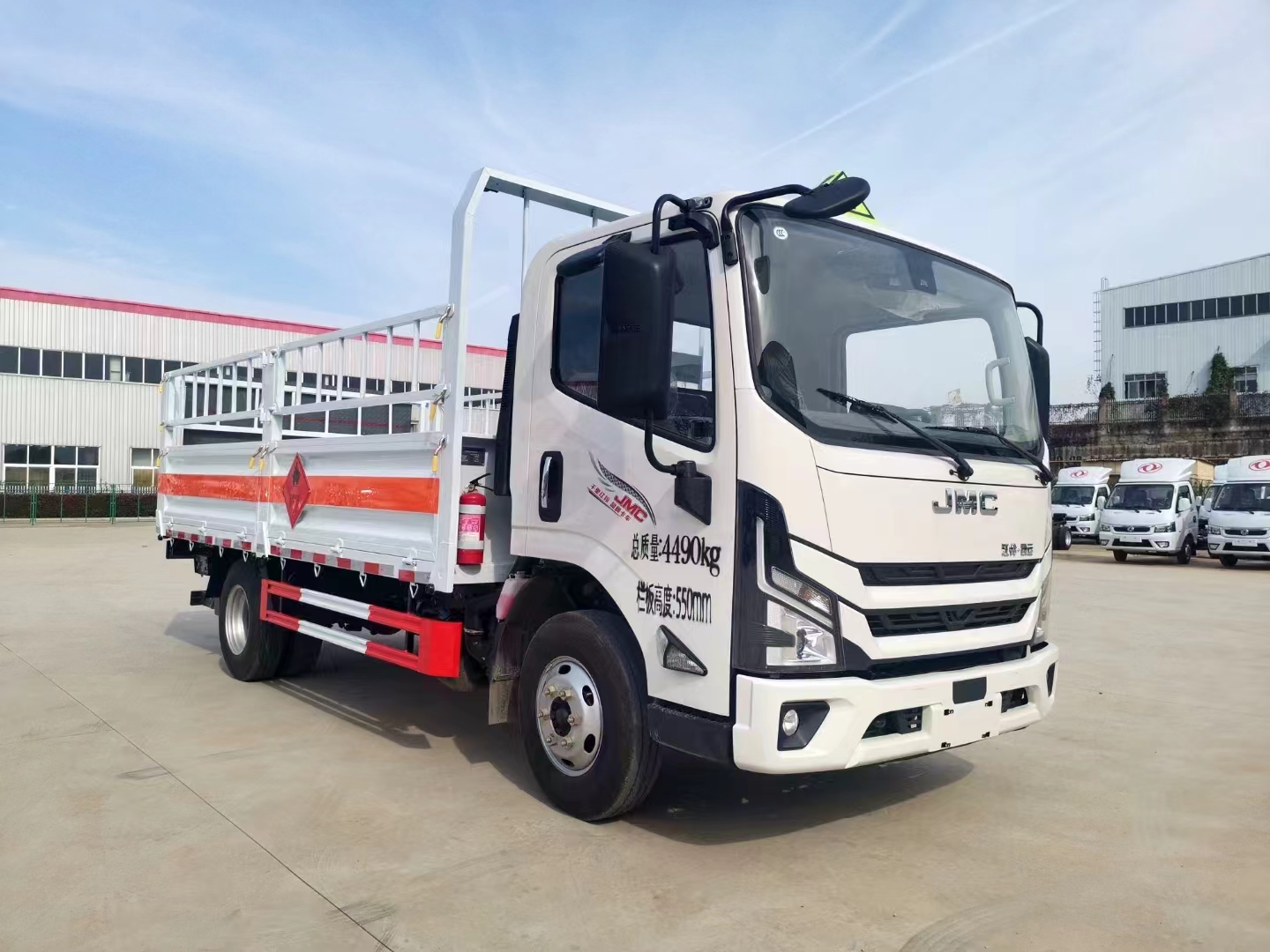 江鈴凱運(yùn)國(guó)六藍(lán)牌1.8噸氣瓶車