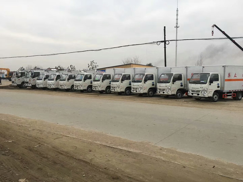 合肥某運輸車公司采購一批躍進爆破器材運輸車