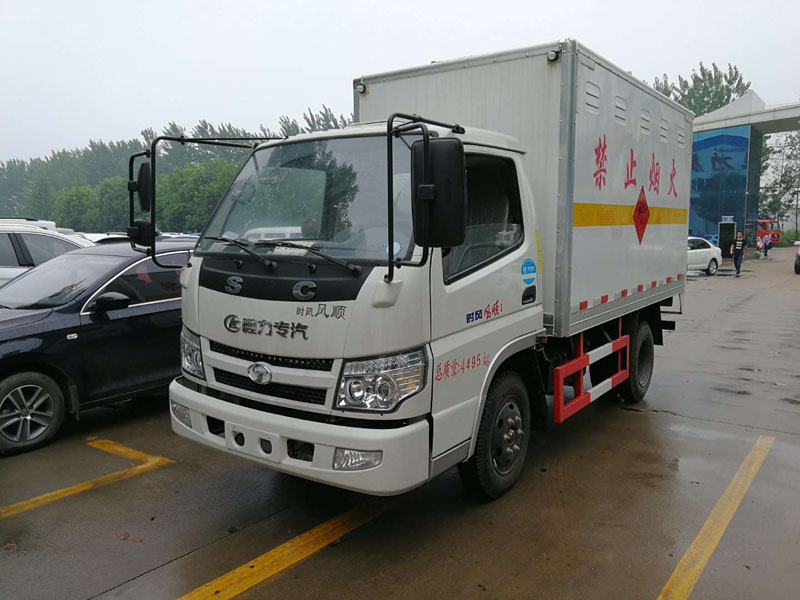 安徽滁州霍總訂購(gòu)時(shí)風(fēng)風(fēng)順?biāo){牌防爆車