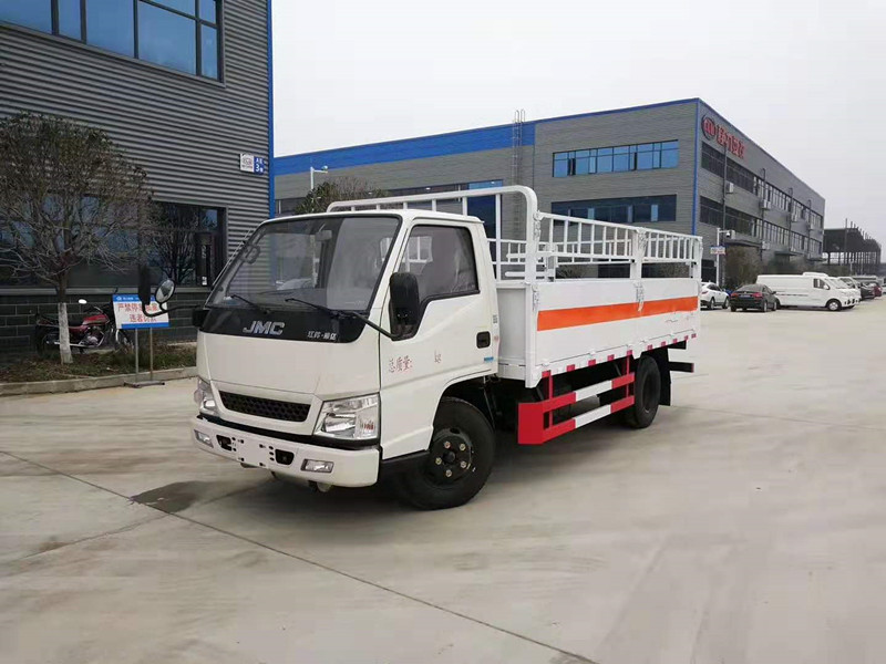 河北吳總訂購的江鈴新規氣瓶運輸車發車