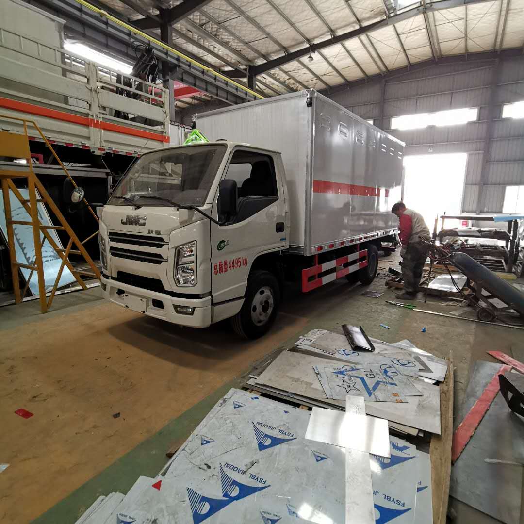 國六江鈴三類液體廂式車推薦