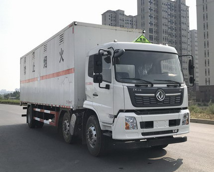 新款車型推薦——國六東風天錦小三軸雜項危險品車