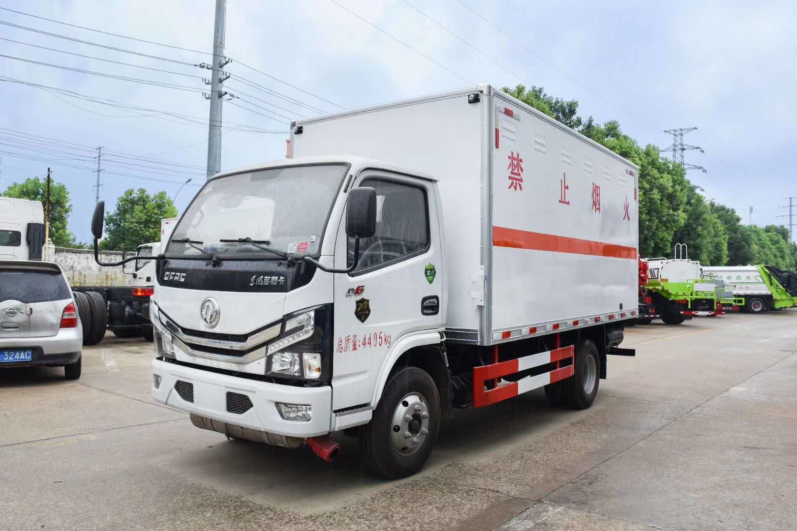 東風多利卡D6國六雜項危險物品廂式運輸車