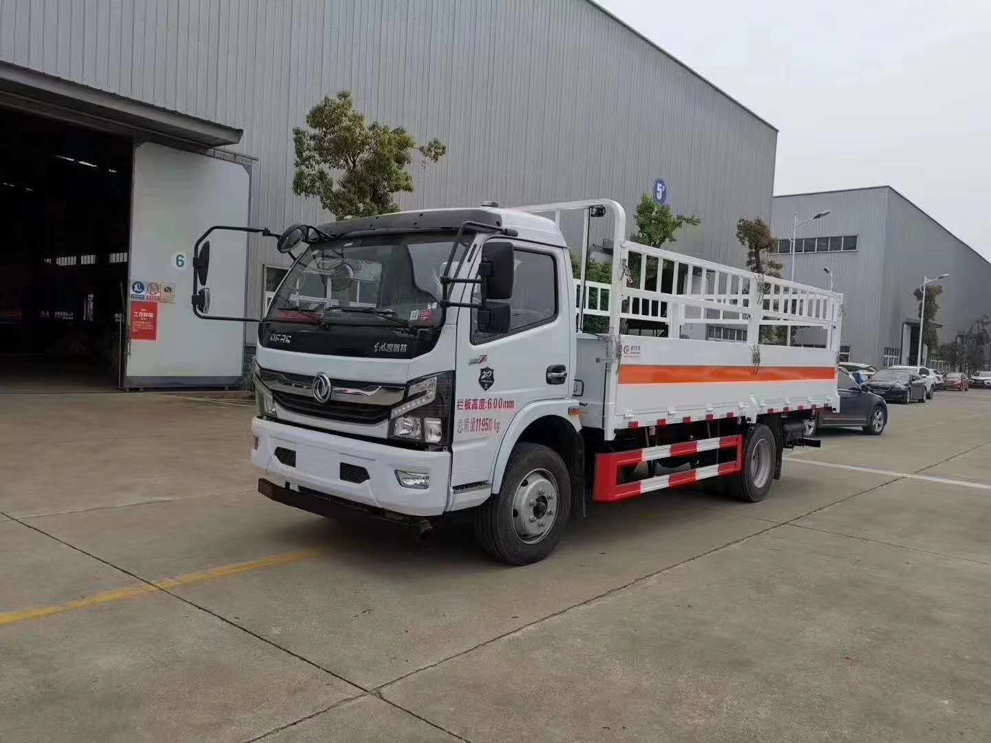 程力專汽溫馨提醒您:液化氣鋼瓶臥放危險大