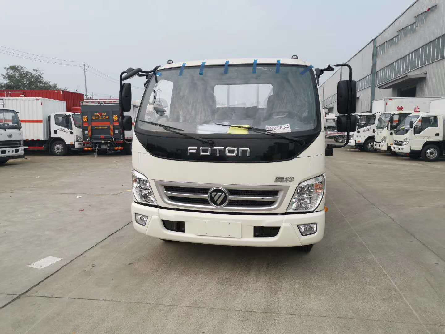 4米2福田奧鈴藍牌低欄板氣瓶車