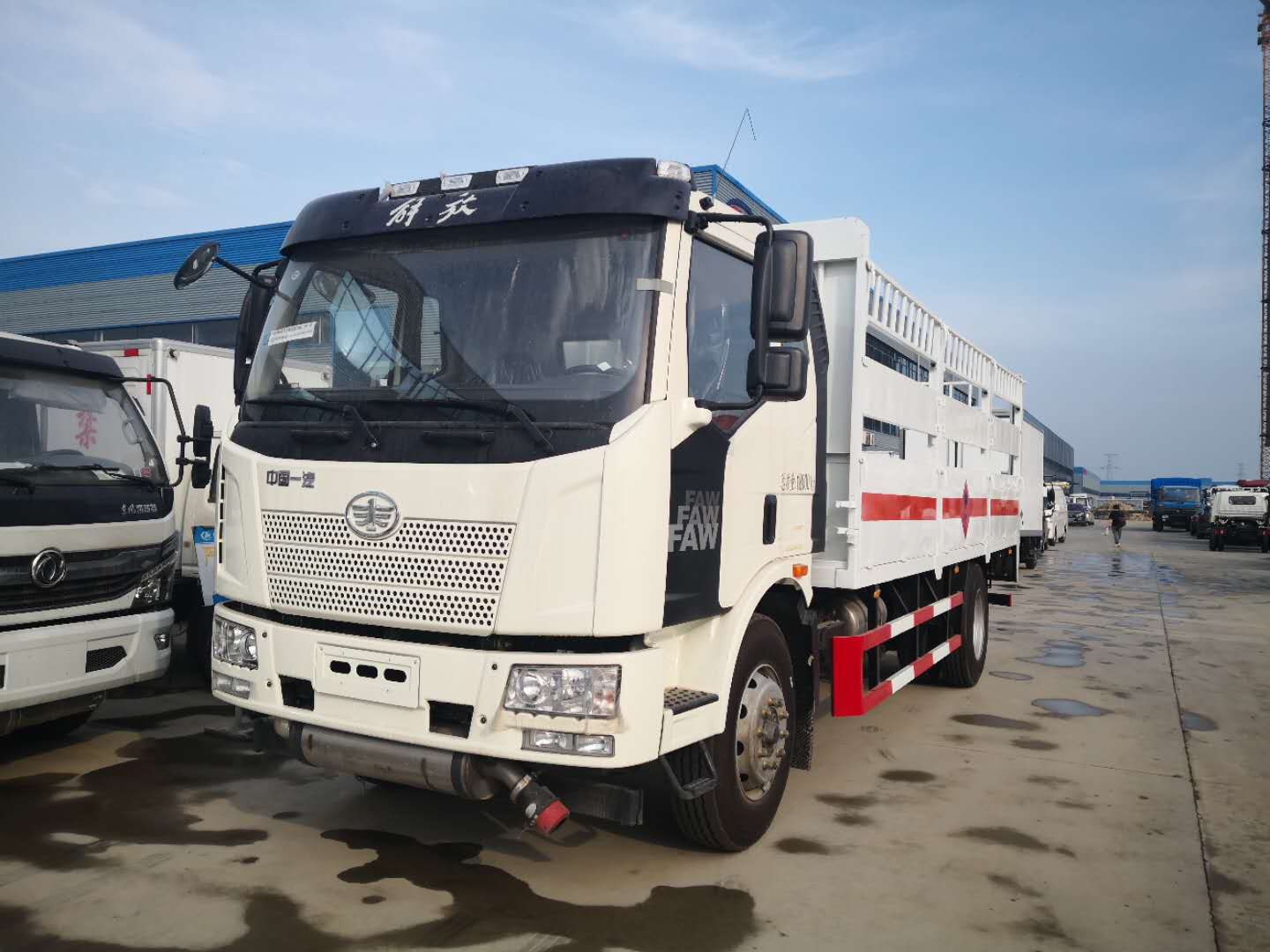 解放J6氣瓶運(yùn)輸車詳細(xì)配置介紹