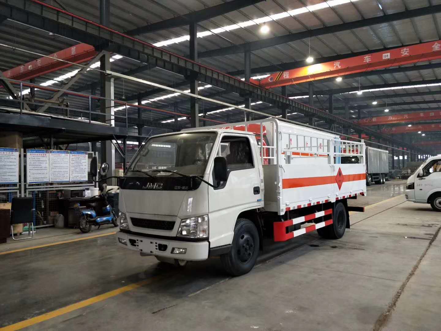 江鈴順達氣瓶運輸車高清圖片