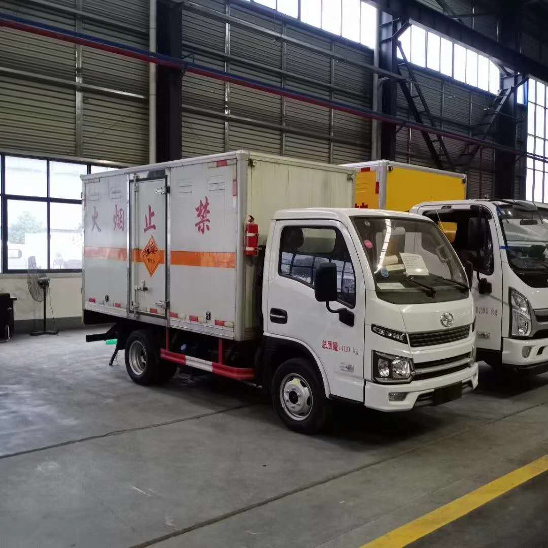 躍進(jìn)S80危險(xiǎn)品車詳細(xì)配置