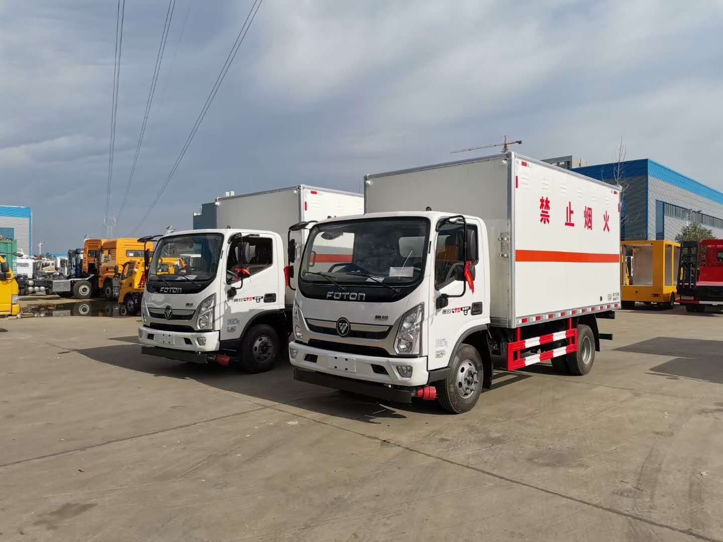 肇慶吳總訂購2臺(tái)福田奧鈴危險(xiǎn)品車