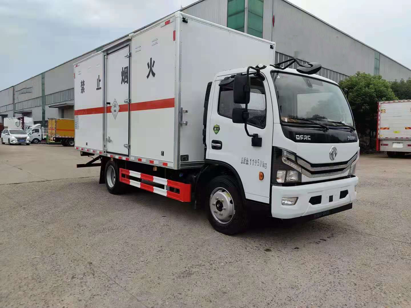 東風(fēng)大多利卡國六毒性和感染性物品廂式運(yùn)輸車詳細(xì)配置