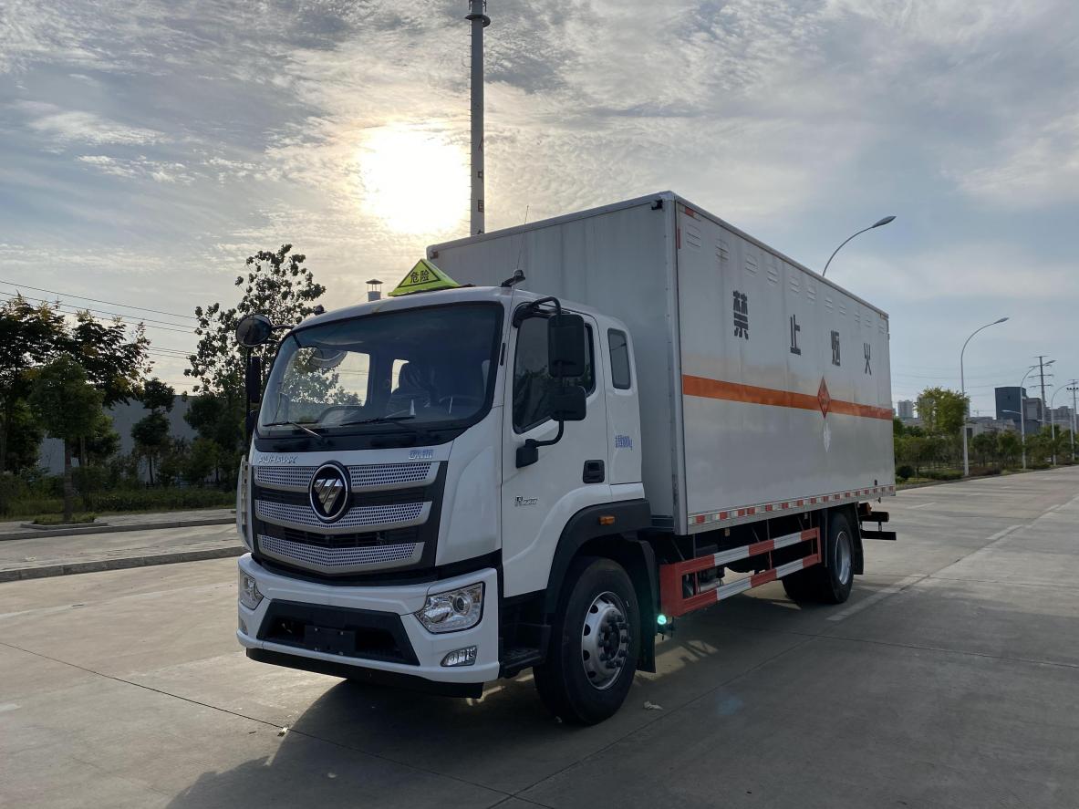 福田歐航爆破器材運輸車詳細配置