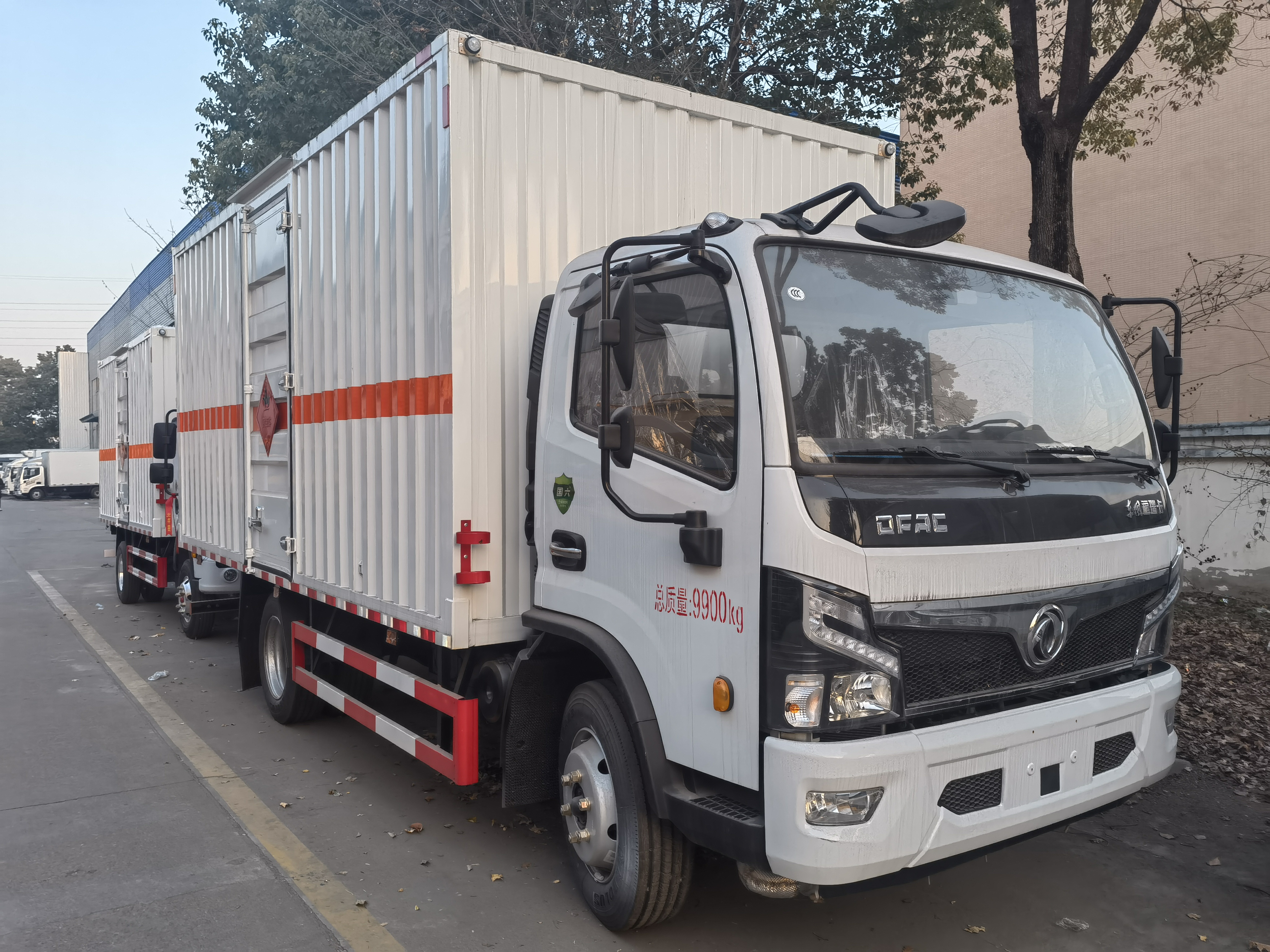 東風(fēng)載重7噸小八檔變速箱防爆車