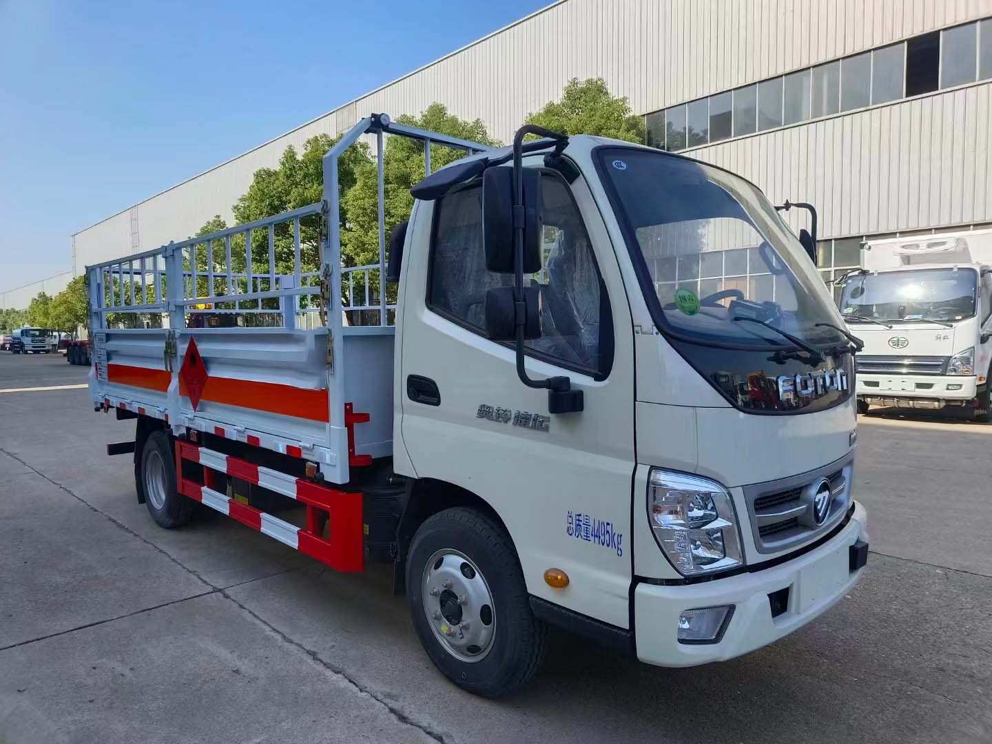 福田奧鈴4米2藍(lán)牌氣瓶車